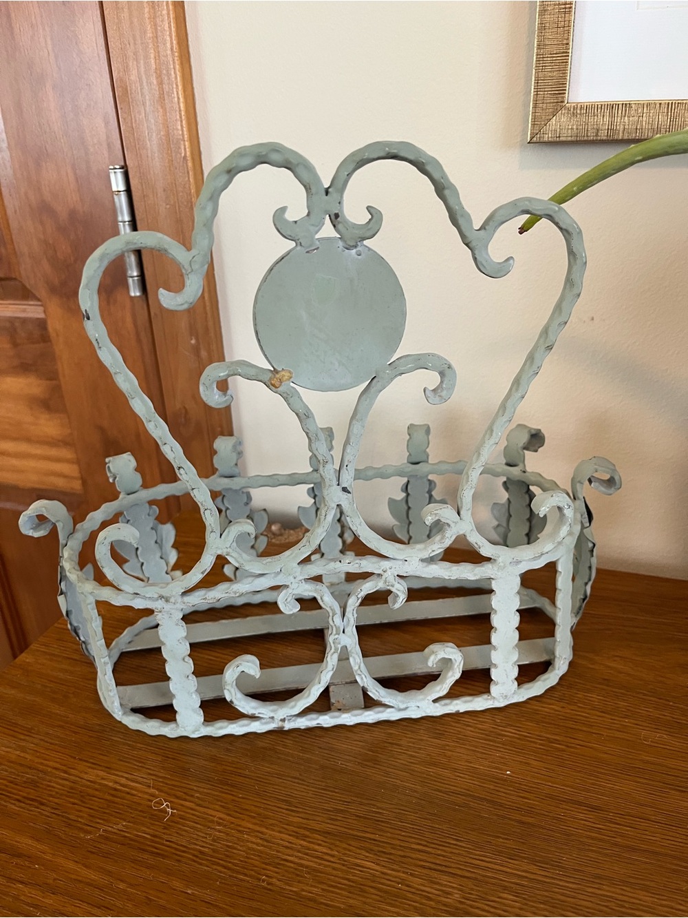 Decorative Metal Wall Basket in Pale Blue - Brand - Picture 4 of 4